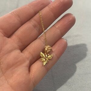 Gold Rose Necklace